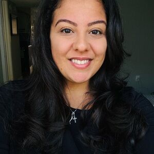 Meet your Posher, Angelina